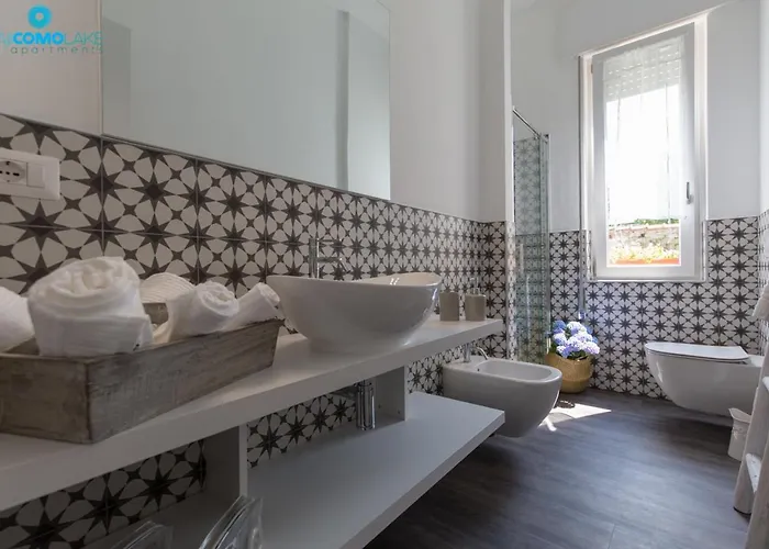 Maji * マンデッロ・デル・ラーリオ