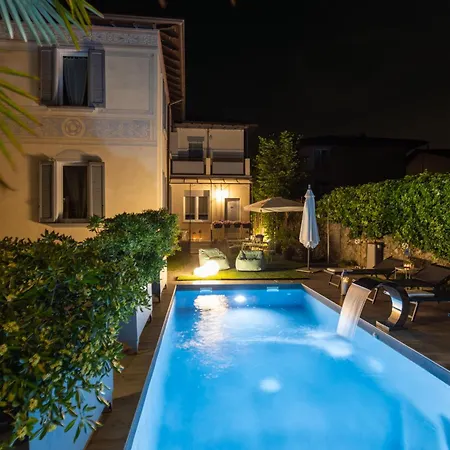 Maji - Historic With Pool, Garden And Private Parking شقة مانديلو ديل لاريو